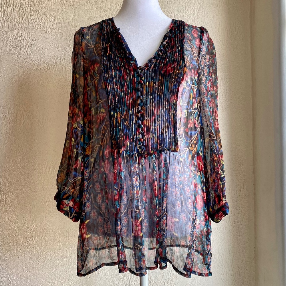 Joie silk chiffon dark floral pullover top with buttons and 3/4 sleeves Sz M